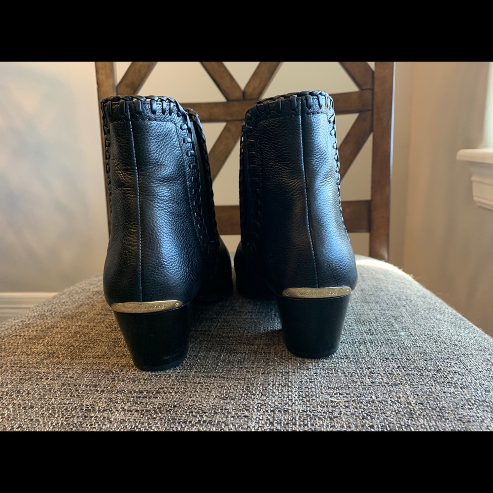 Michael Kors Chelsea Boots - Picture 2 of 4